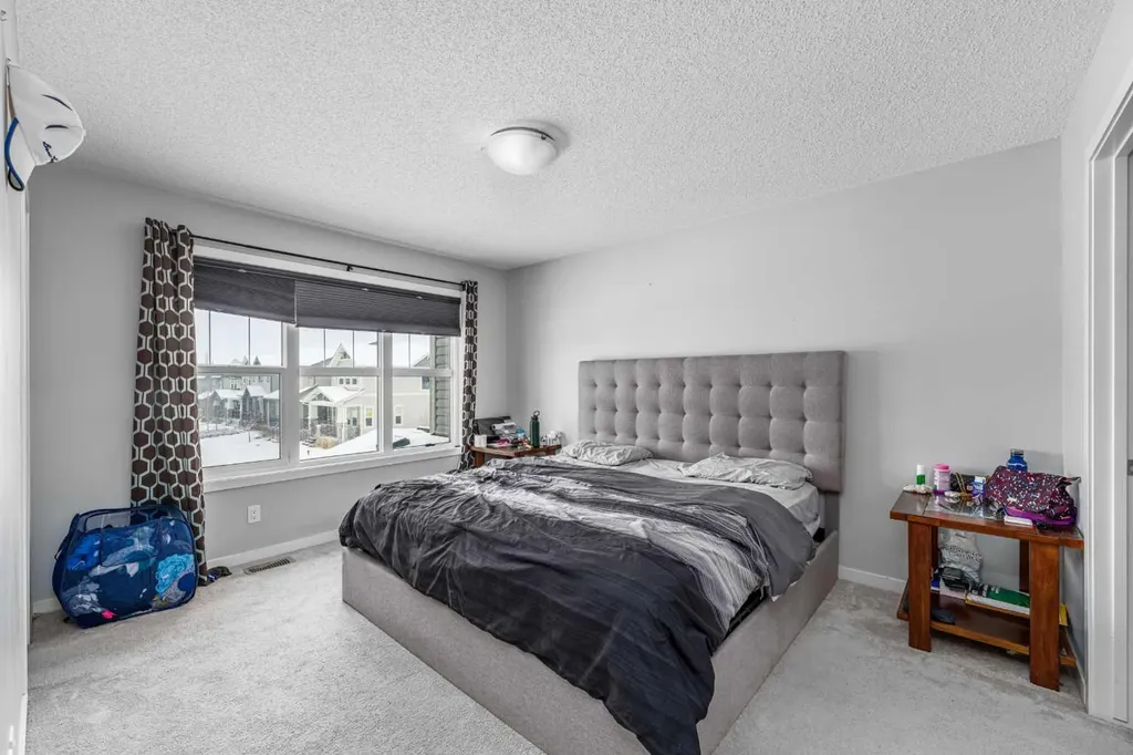 313 Hillcrest Road SW Airdrie AB T4B 4K1