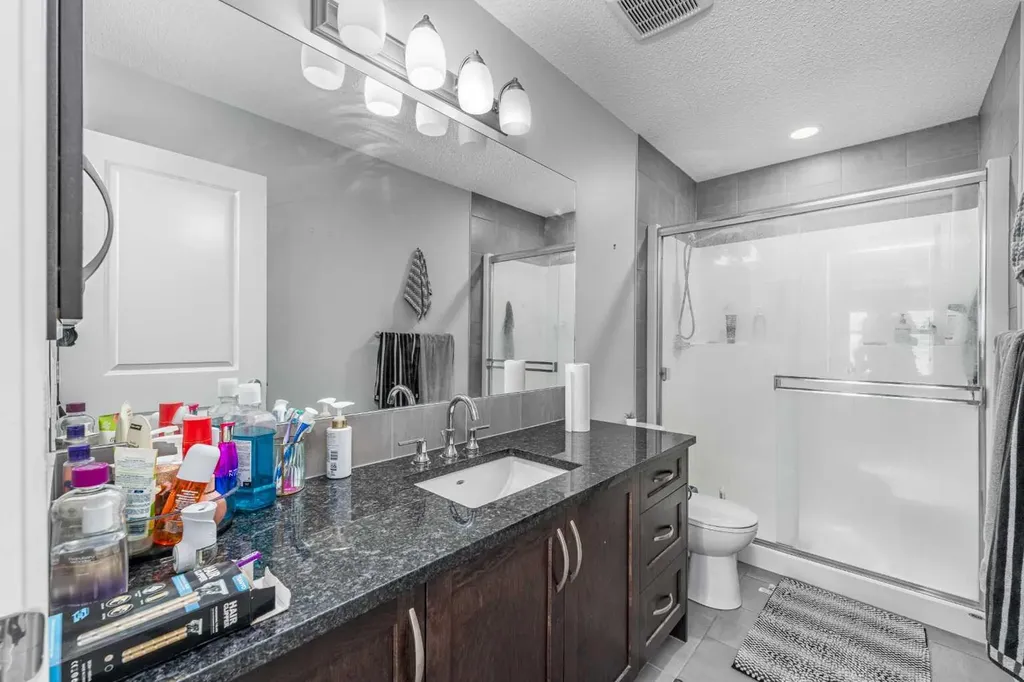 313 Hillcrest Road SW Airdrie AB T4B 4K1