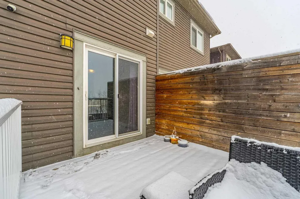 313 Hillcrest Road SW Airdrie AB T4B 4K1