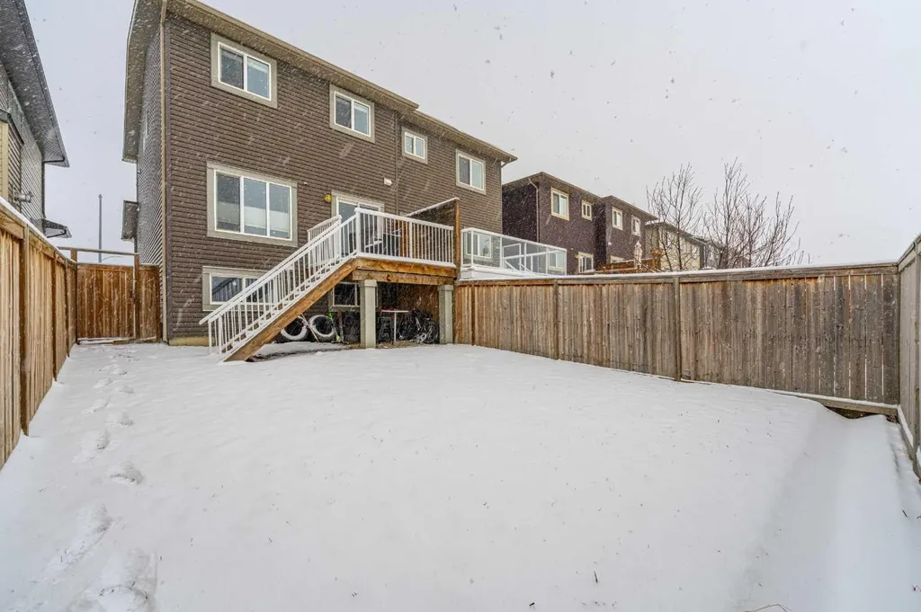 313 Hillcrest Road SW Airdrie AB T4B 4K1