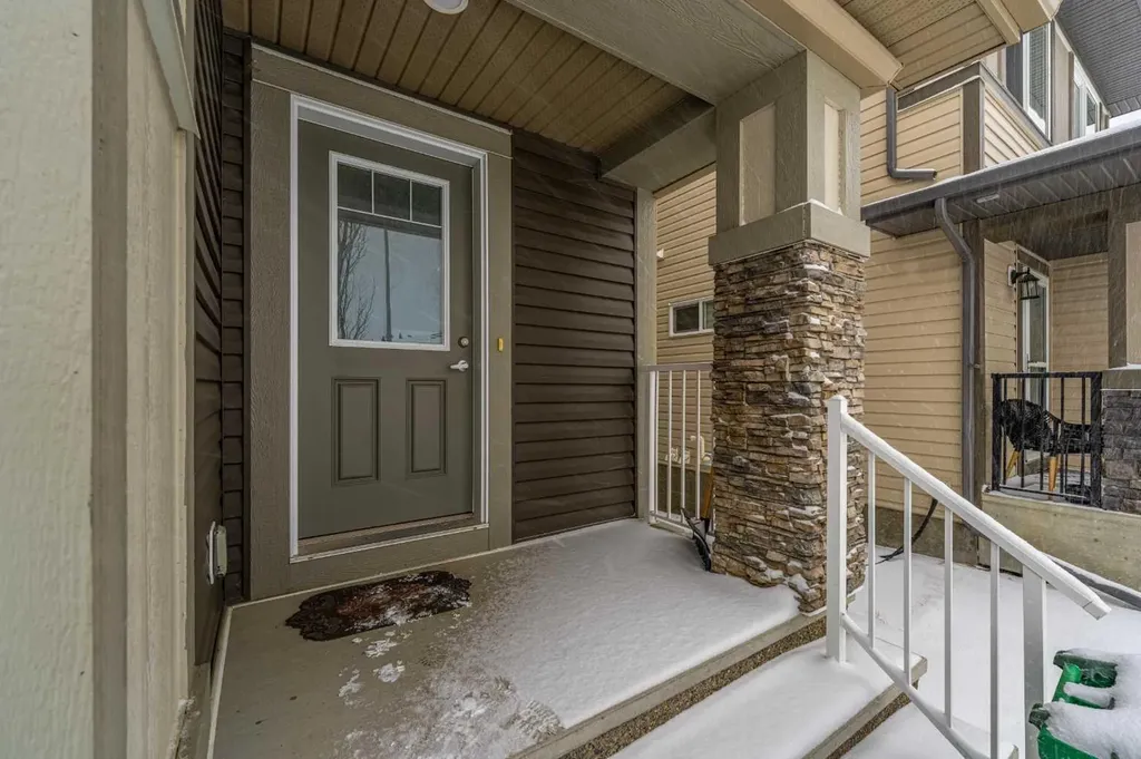 313 Hillcrest Road SW Airdrie AB T4B 4K1