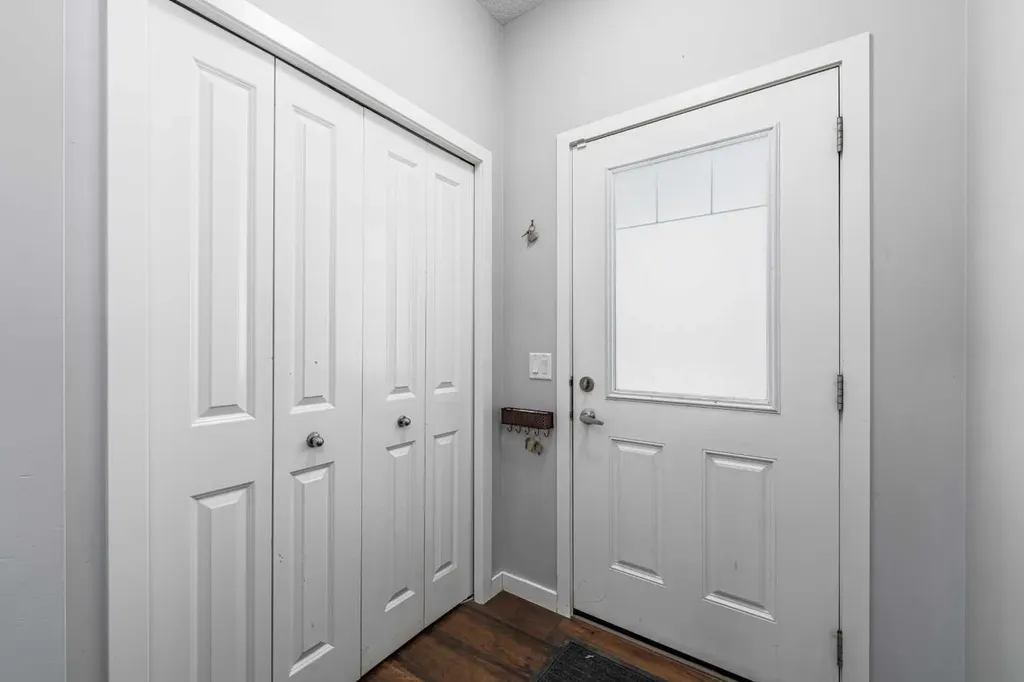 313 Hillcrest Road SW Airdrie AB T4B 4K1