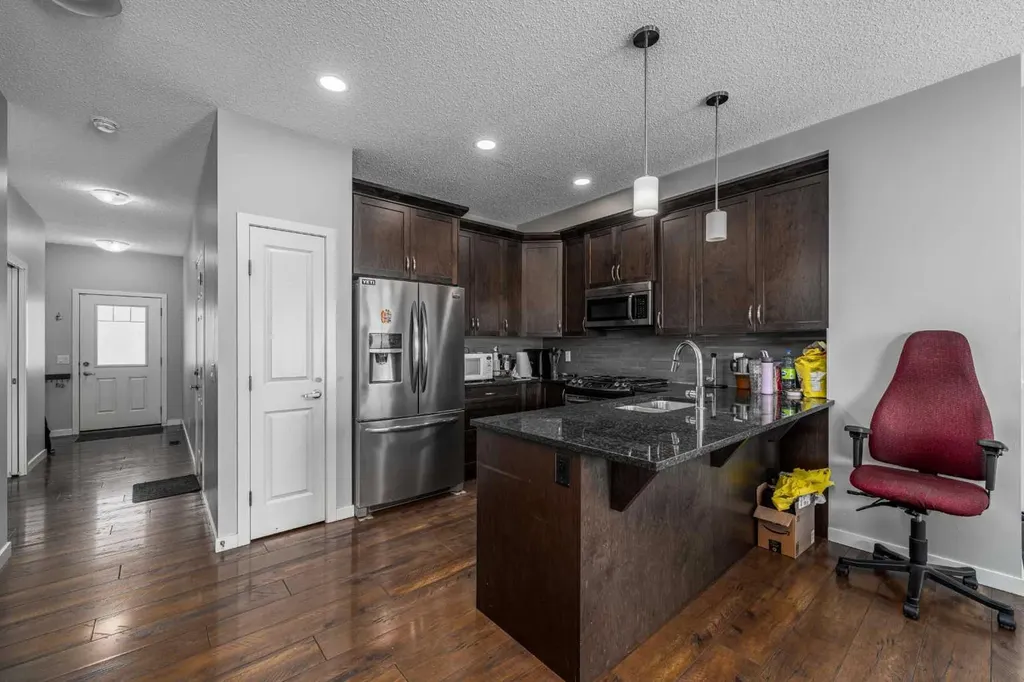 313 Hillcrest Road SW Airdrie AB T4B 4K1