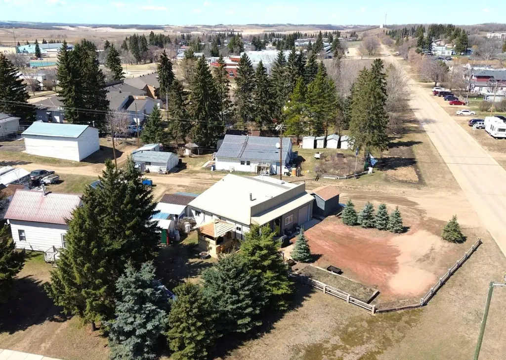 5008 54th Avenue Bashaw AB T0B 0H0