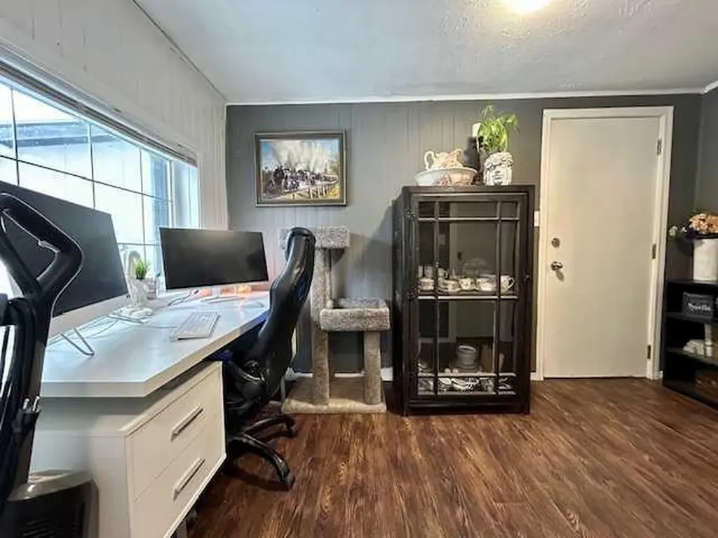 5008 54th Avenue Bashaw AB T0B 0H0