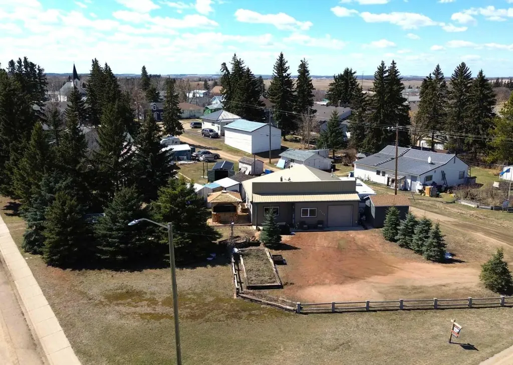 5008 54th Avenue Bashaw AB T0B 0H0