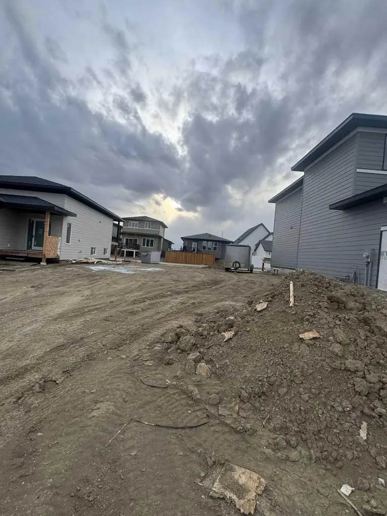660 Devonia Road W Lethbridge AB T1J5W3