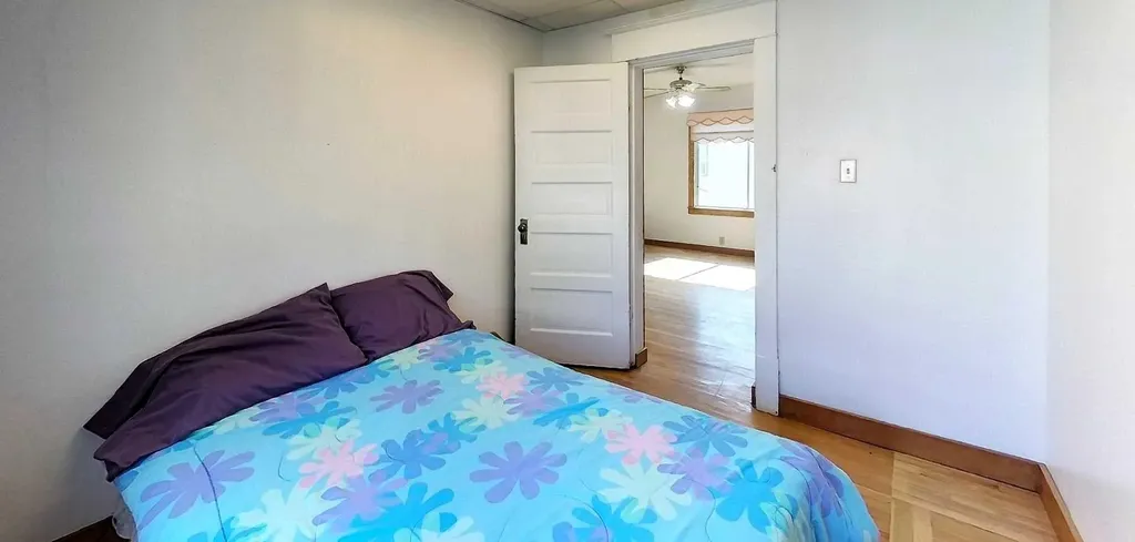 4827 5 Avenue Edson AB T7E 1N8