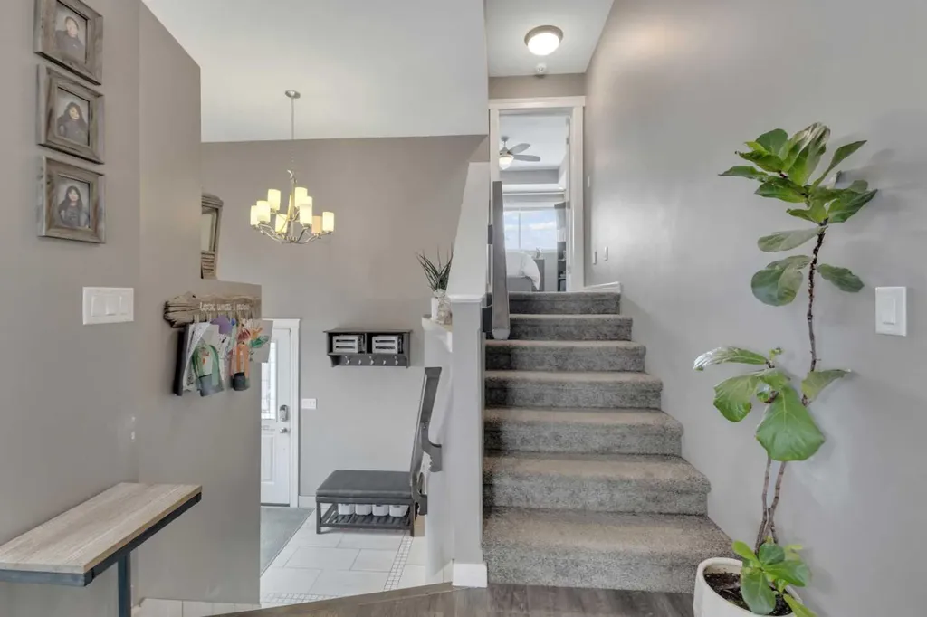94 Mackenzie Crescent Lacombe AB T4L 0B2
