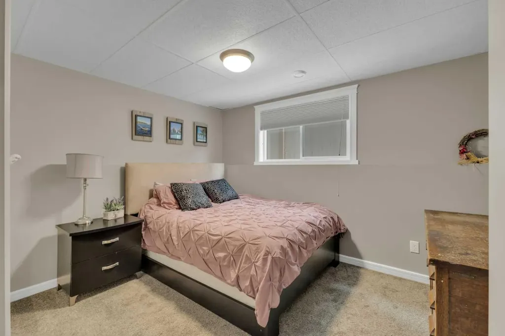 94 Mackenzie Crescent Lacombe AB T4L 0B2