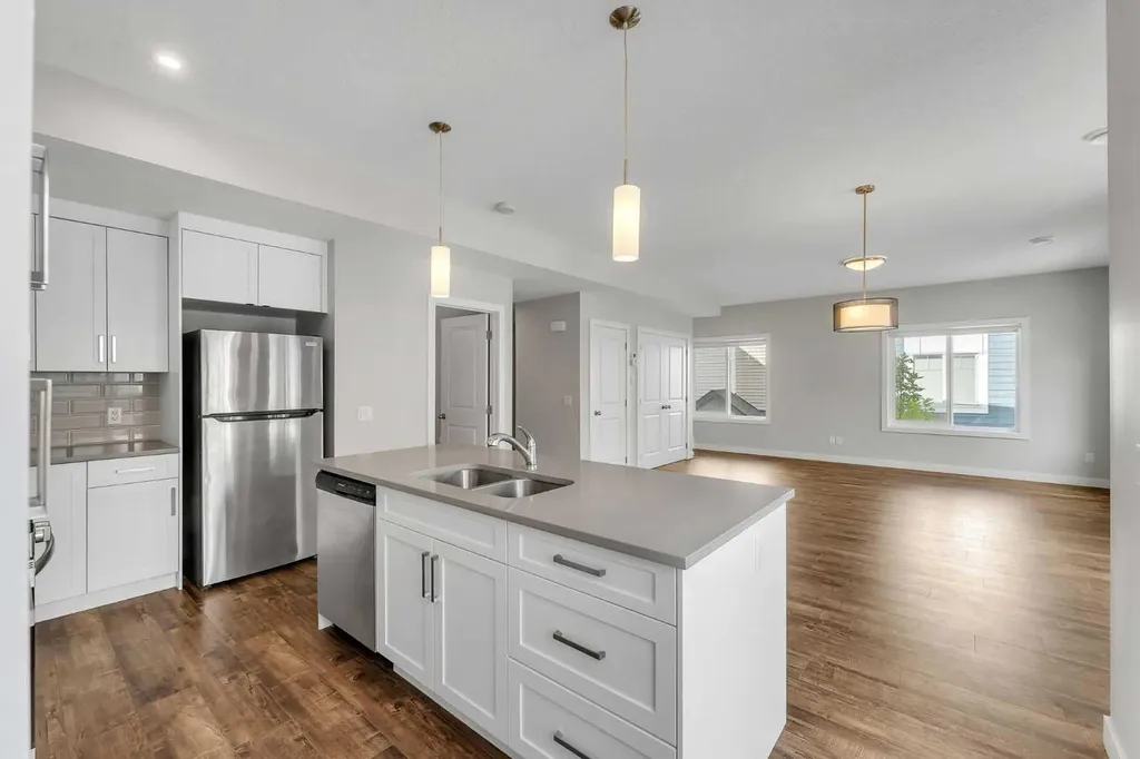 342 Canals SW Airdrie AB T4B 4L3