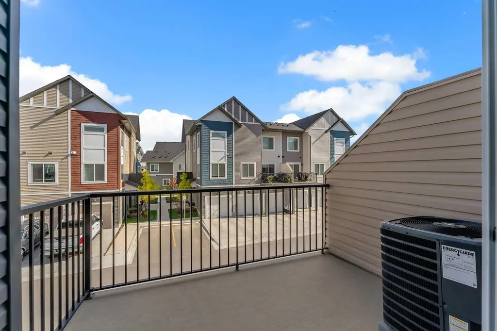 342 Canals Crossing SW Airdrie AB T4B 4L3