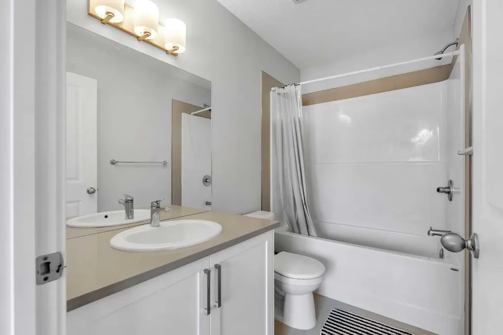 342 Canals SW Airdrie AB T4B 4L3