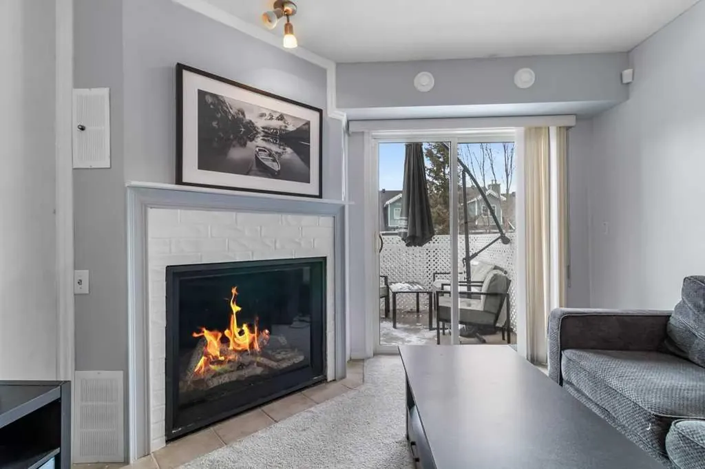 5220 50a Avenue Sylvan Lake AB T4S 1E5