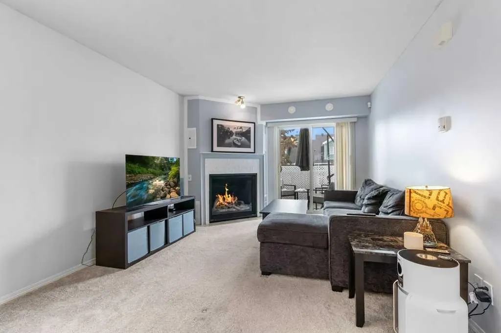 5220 50a Avenue Sylvan Lake AB T4S 1E5