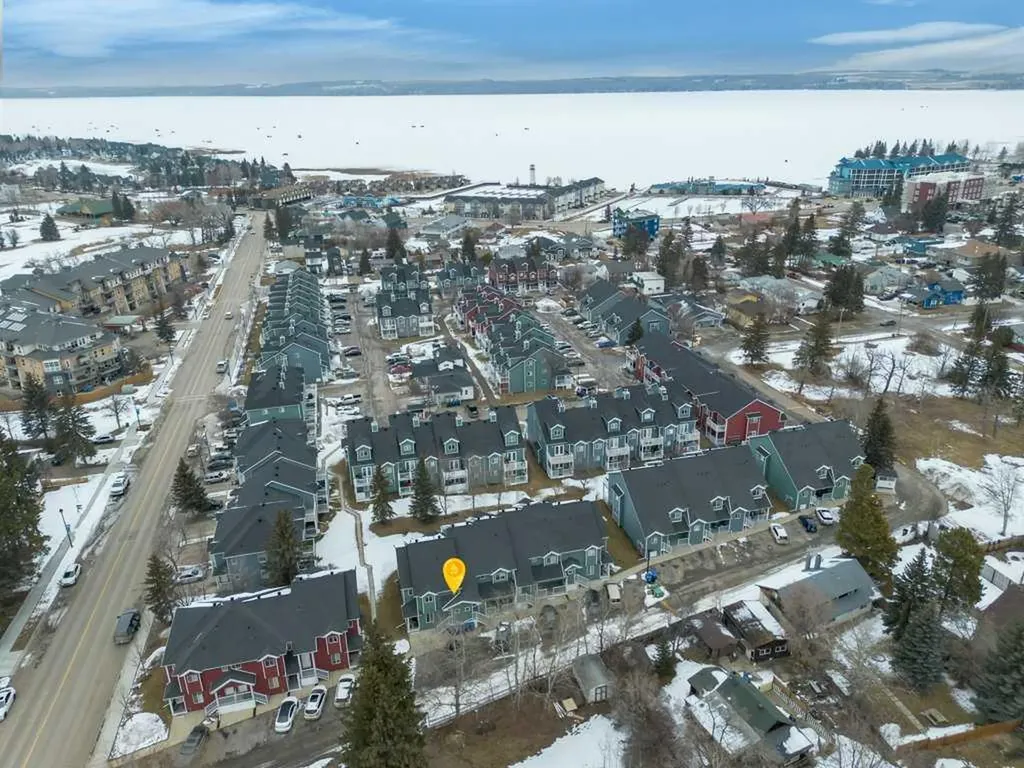 5220 50a Avenue Sylvan Lake AB T4S 1E5