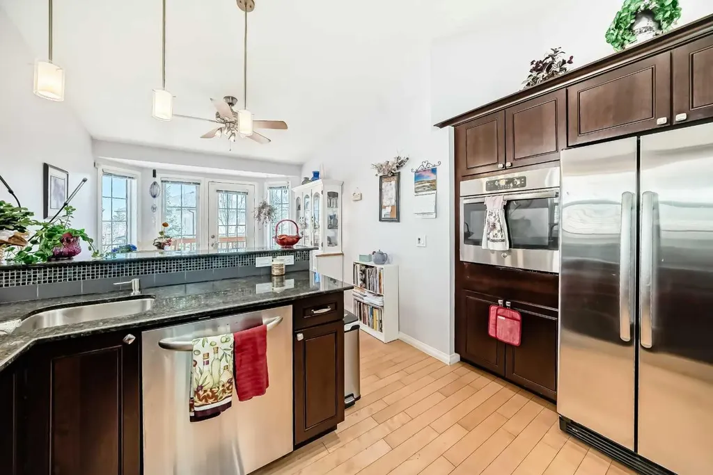 337 Harvest Lake Green NE Calgary AB T3K4R1