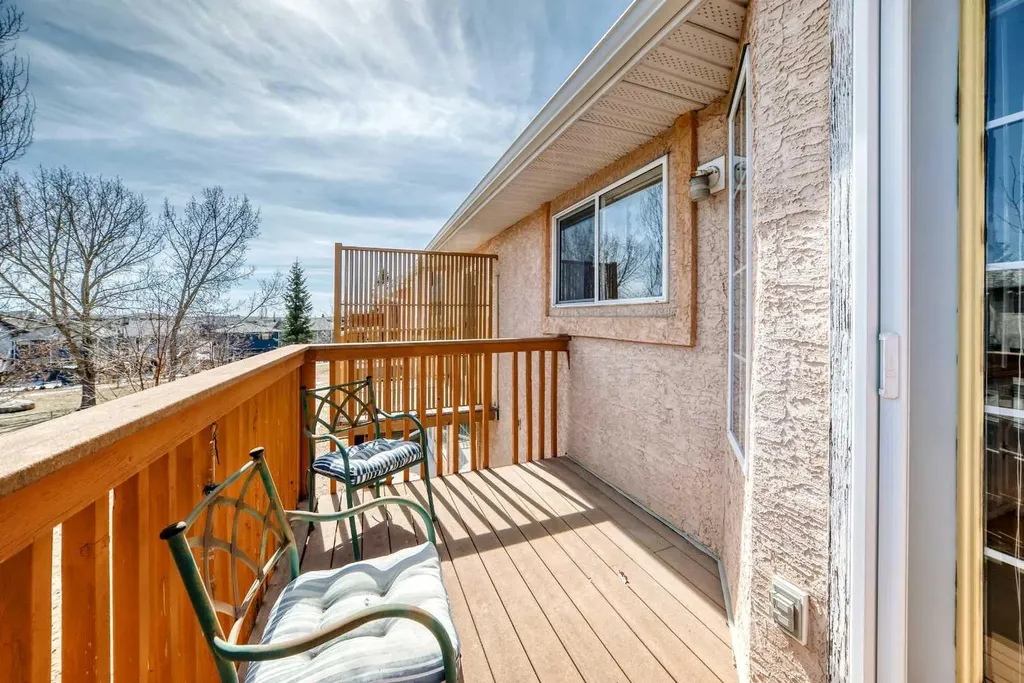 337 Harvest Lake Green NE Calgary AB T3K4R1