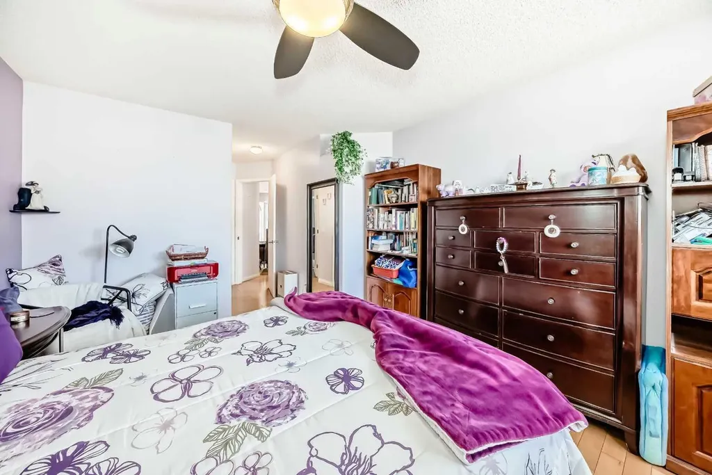 337 Harvest Lake Green NE Calgary AB T3K4R1