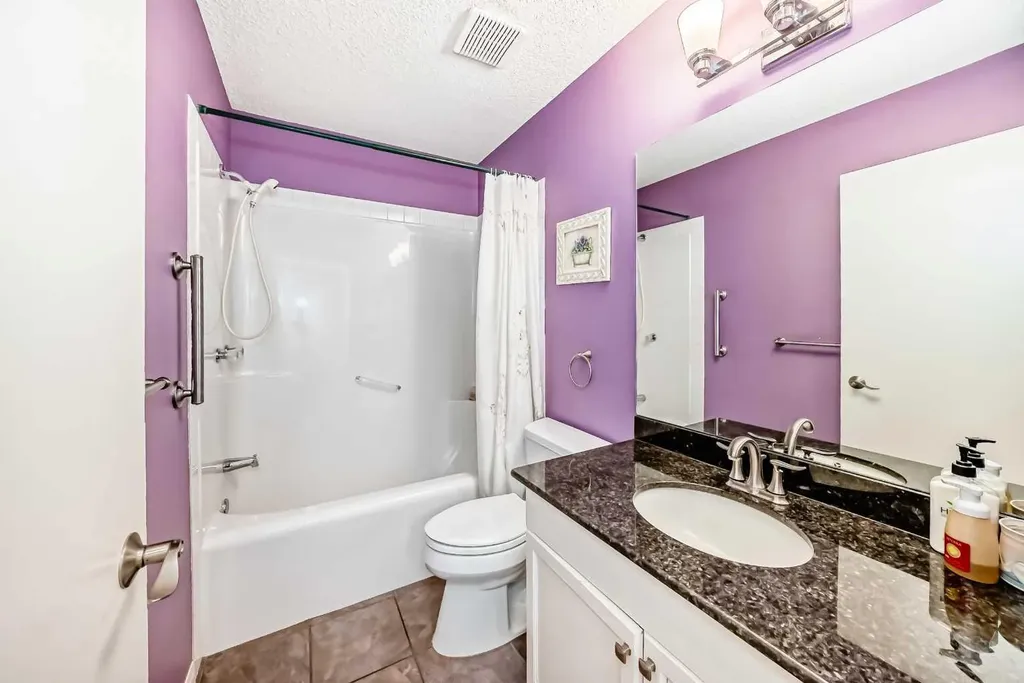 337 Harvest Lake Green NE Calgary AB T3K4R1