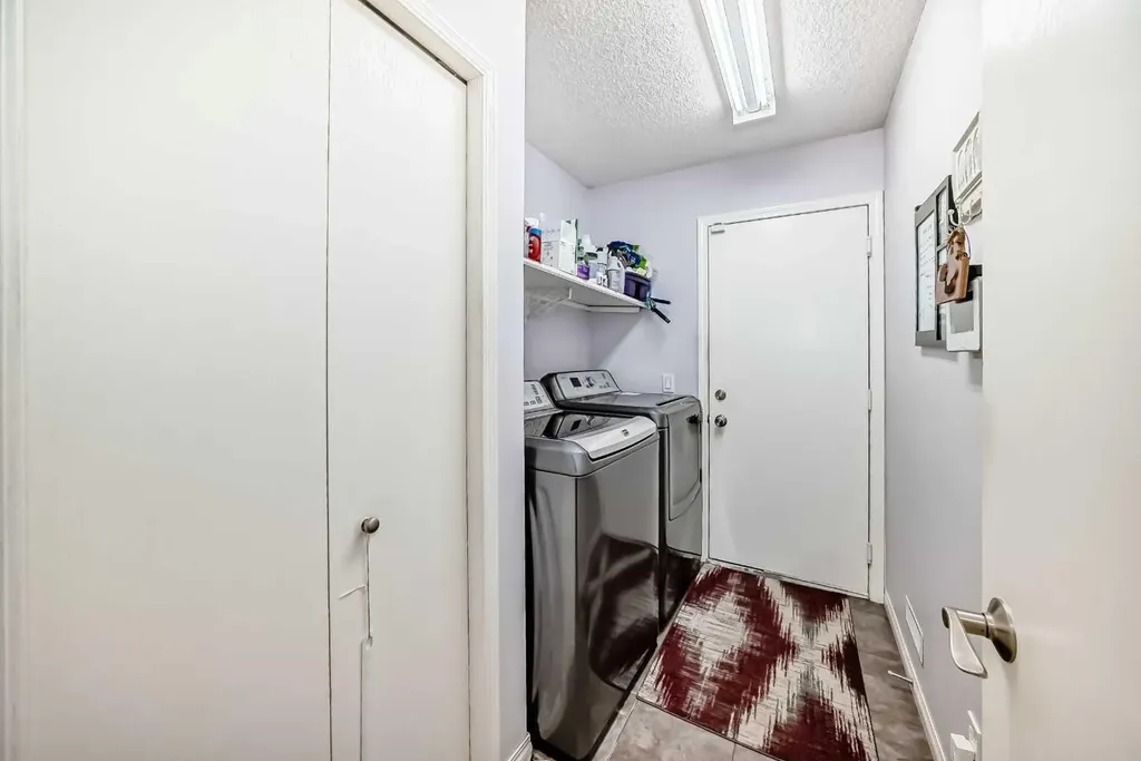 337 Harvest Lake Green NE Calgary AB T3K4R1