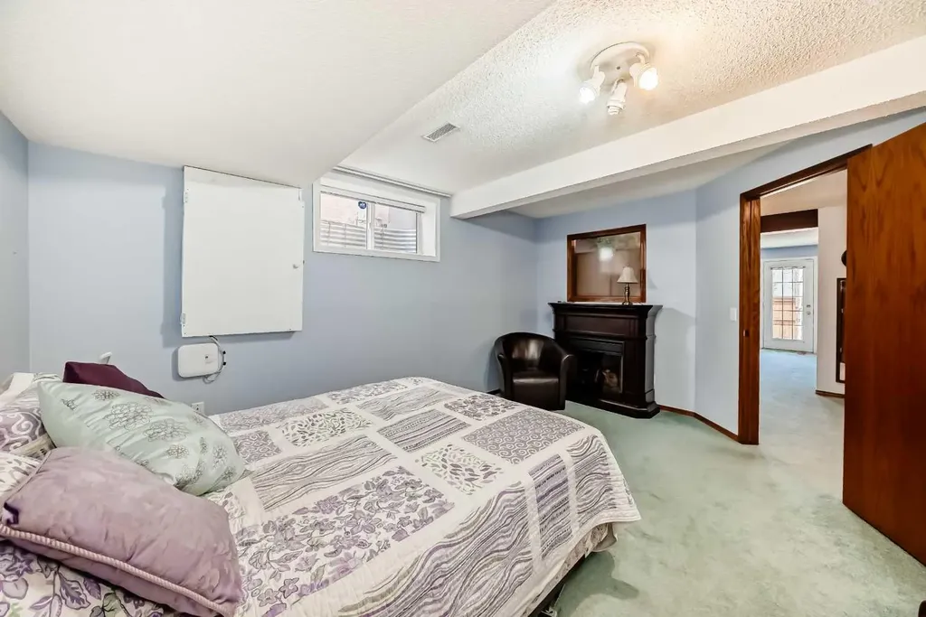 337 Harvest Lake Green NE Calgary AB T3K4R1