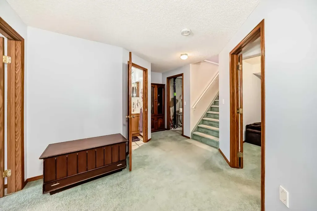 337 Harvest Lake Green NE Calgary AB T3K4R1