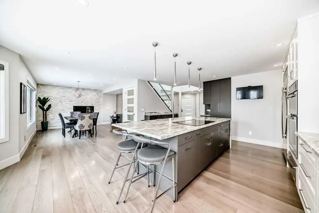 256 Riverside Mews SE Calgary AB T2C 3Y8