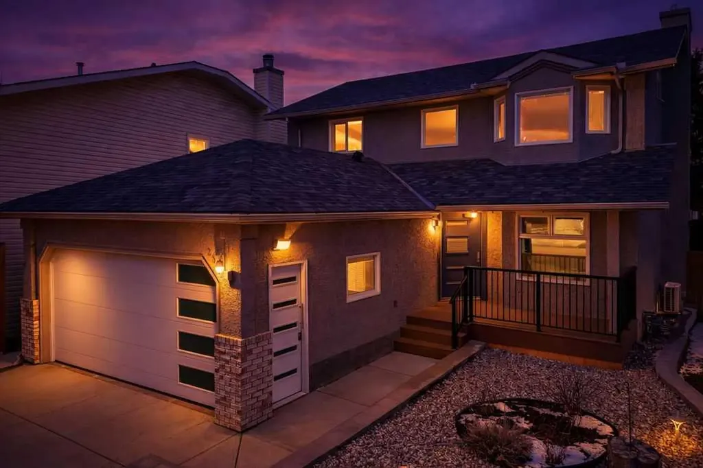 256 Riverside Mews SE Calgary AB T2C 3Y8