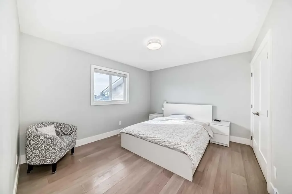 256 Riverside Mews SE Calgary AB T2C 3Y8