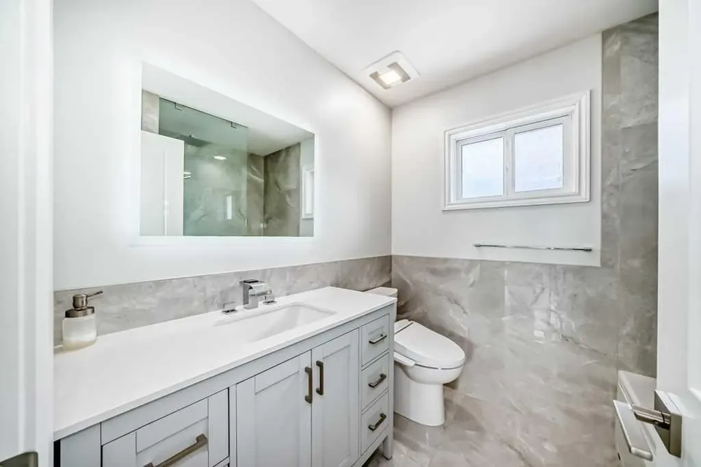 256 Riverside Mews SE Calgary AB T2C 3Y8