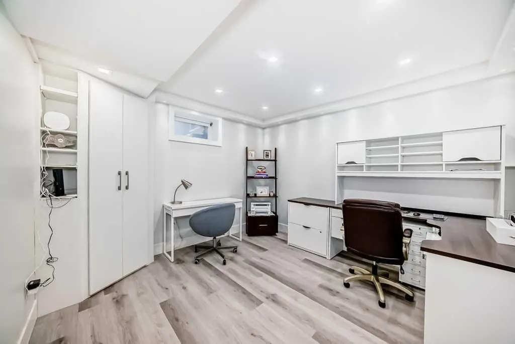 256 Riverside Mews SE Calgary AB T2C 3Y8