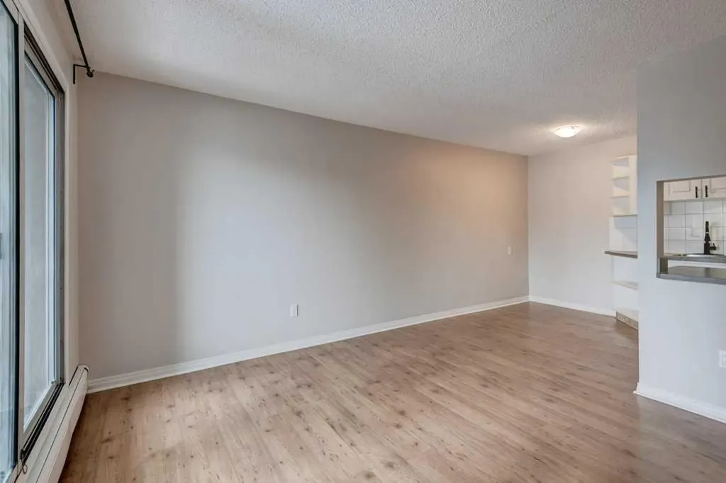 305 25 Avenue SW Calgary AB T2S 0L3