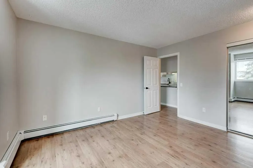 305 25 Avenue SW Calgary AB T2S 0L3