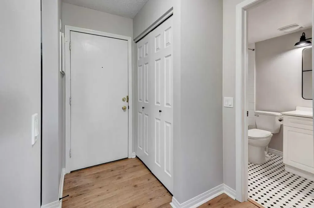 305 25 Avenue SW Calgary AB T2S 0L3