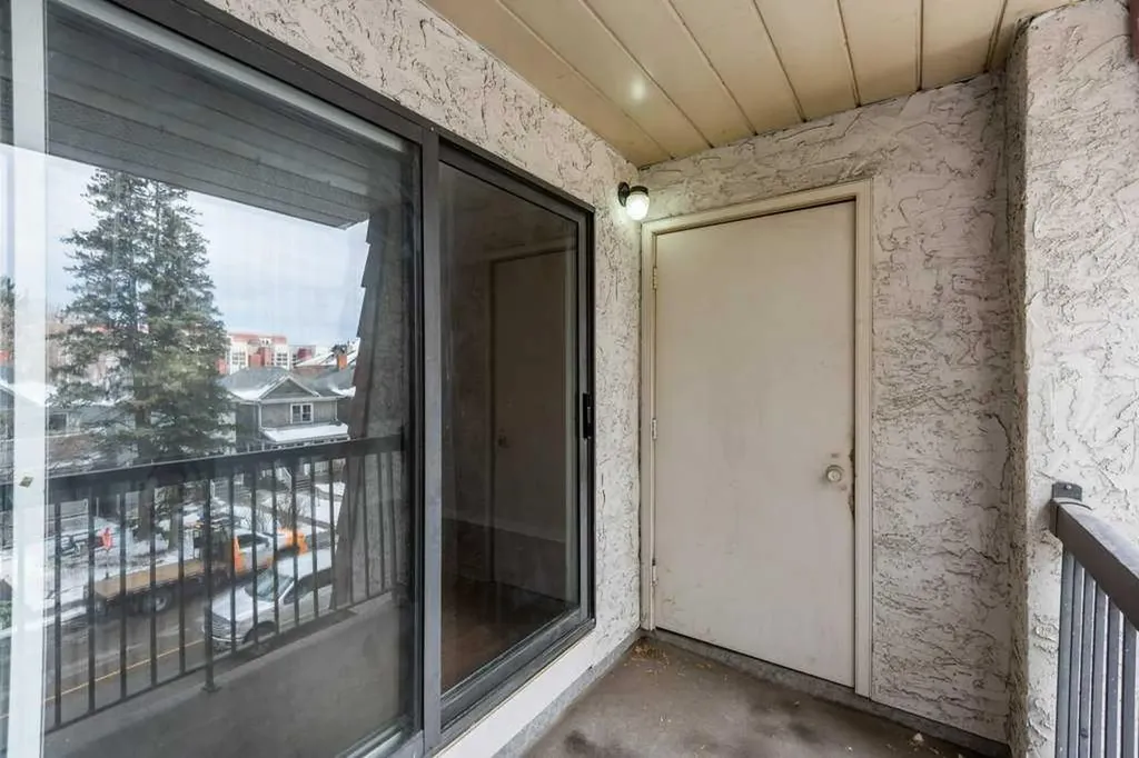 305 25 Avenue SW Calgary AB T2S 0L3