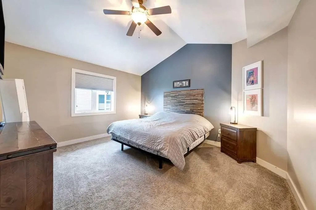 6108 17 Street Close Lloydminster AB T9V 3S2