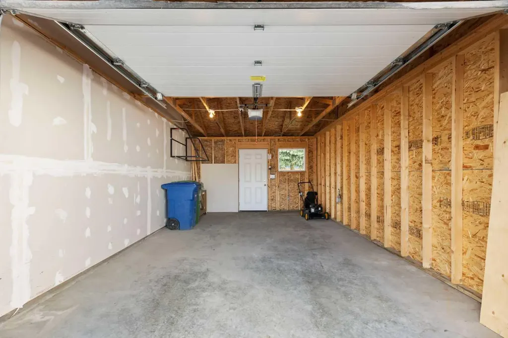 129 Big Springs Drive SE Airdrie AB T4A 1K3