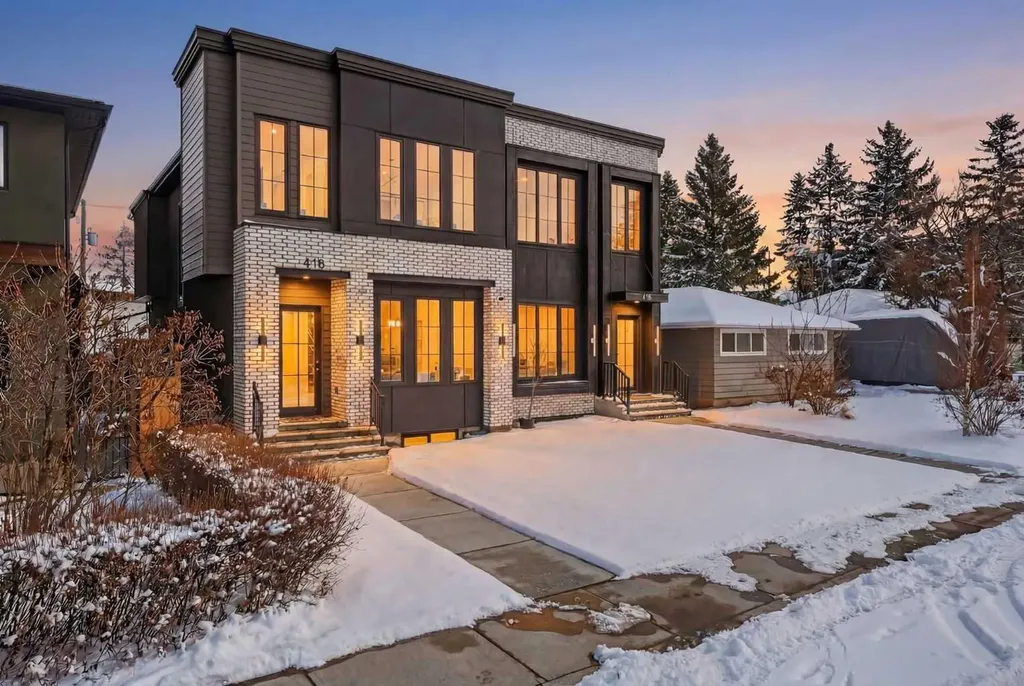 416 36 Street SW Calgary AB T3C 1P7