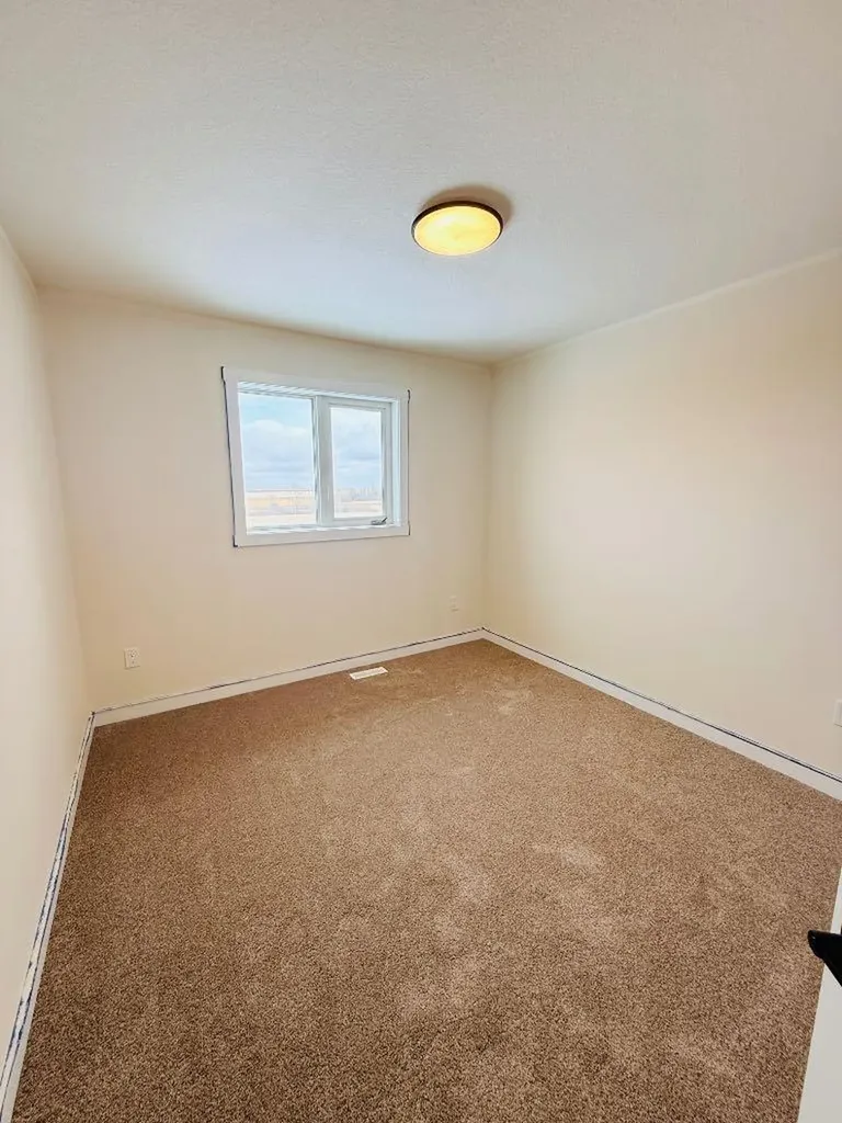 1997 Mccaskill Drive Crossfield AB T0M 0S0