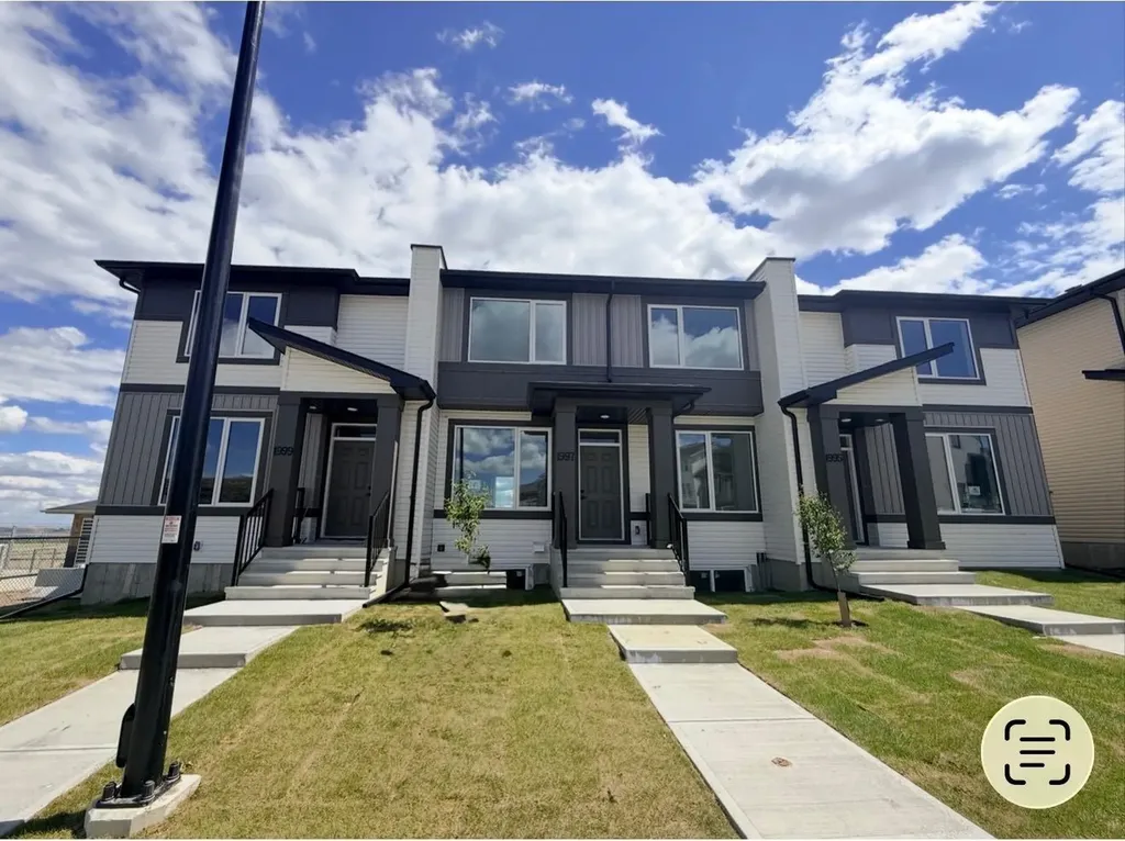 1997 Mccaskill Drive Crossfield AB T0M 0S0