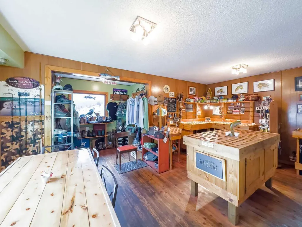 8301 20 Avenue Coleman AB T0K 0M0