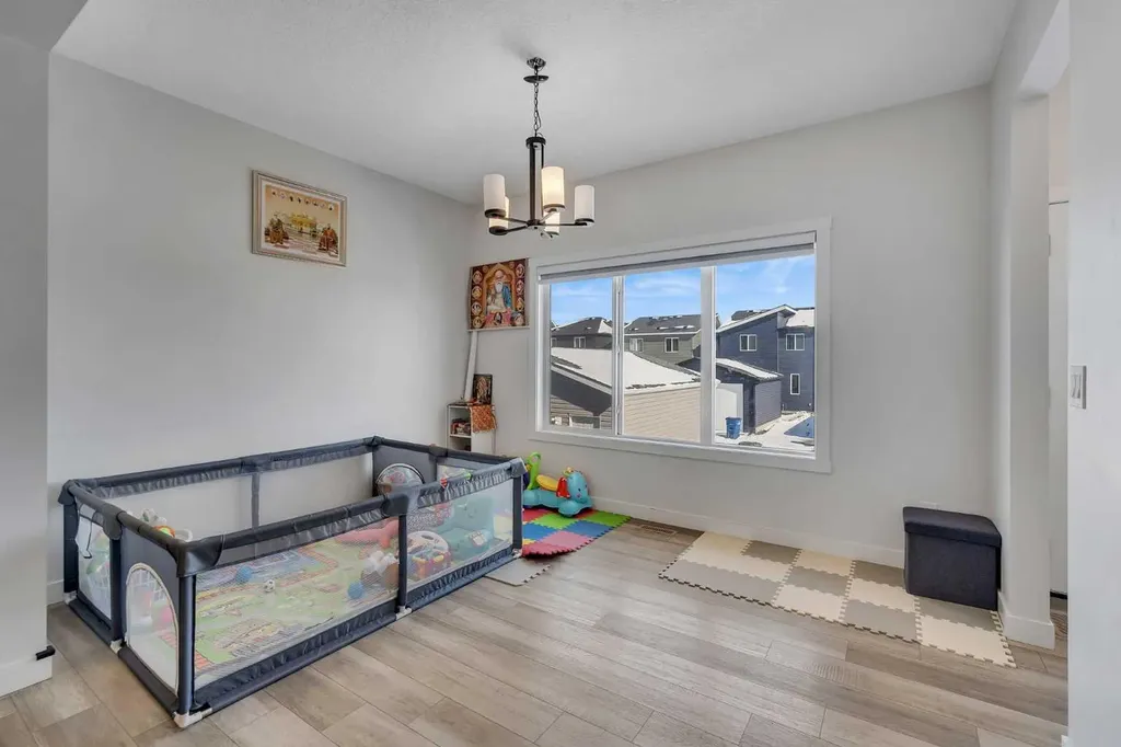 726 Bayview Hill SW Airdrie AB T4B 5M4