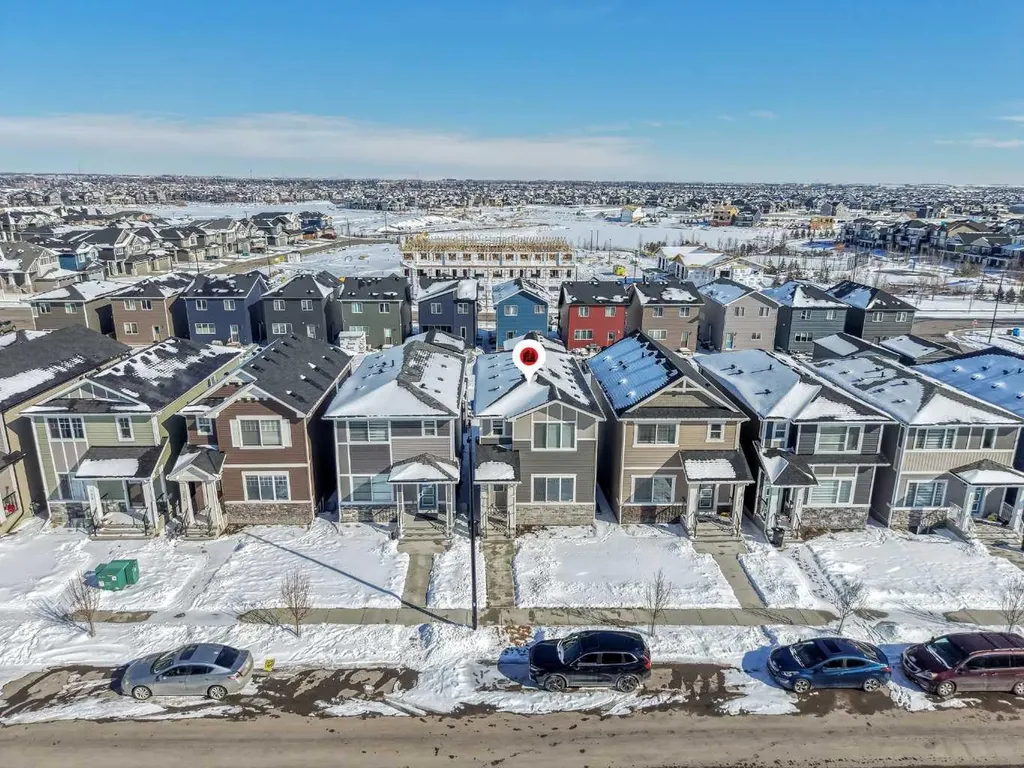 726 Bayview Hill SW Airdrie AB T4B 5M4