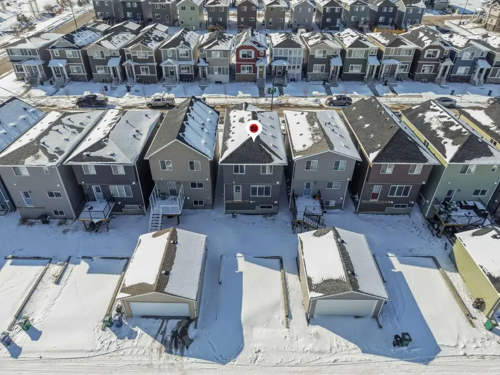 726 Bayview Hill SW Airdrie AB T4B 5M4