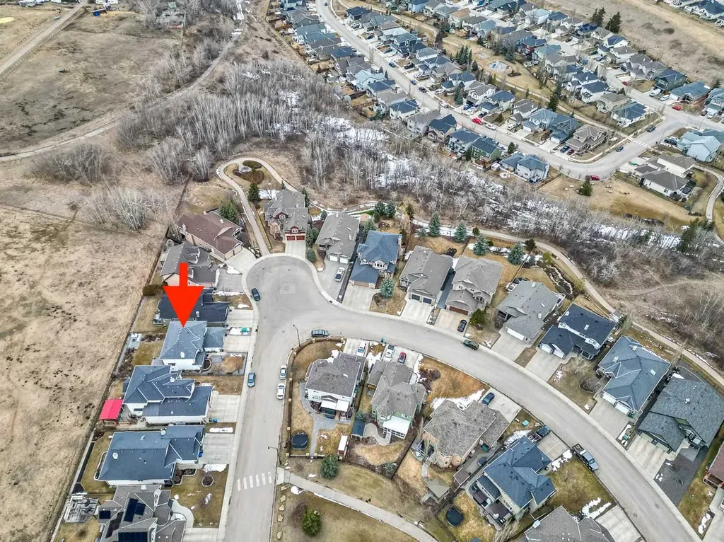 43 Sheep River Heights Okotoks AB T1S 2A1