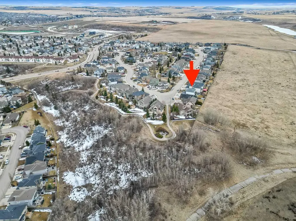 43 Sheep River Heights Okotoks AB T1S 2A1