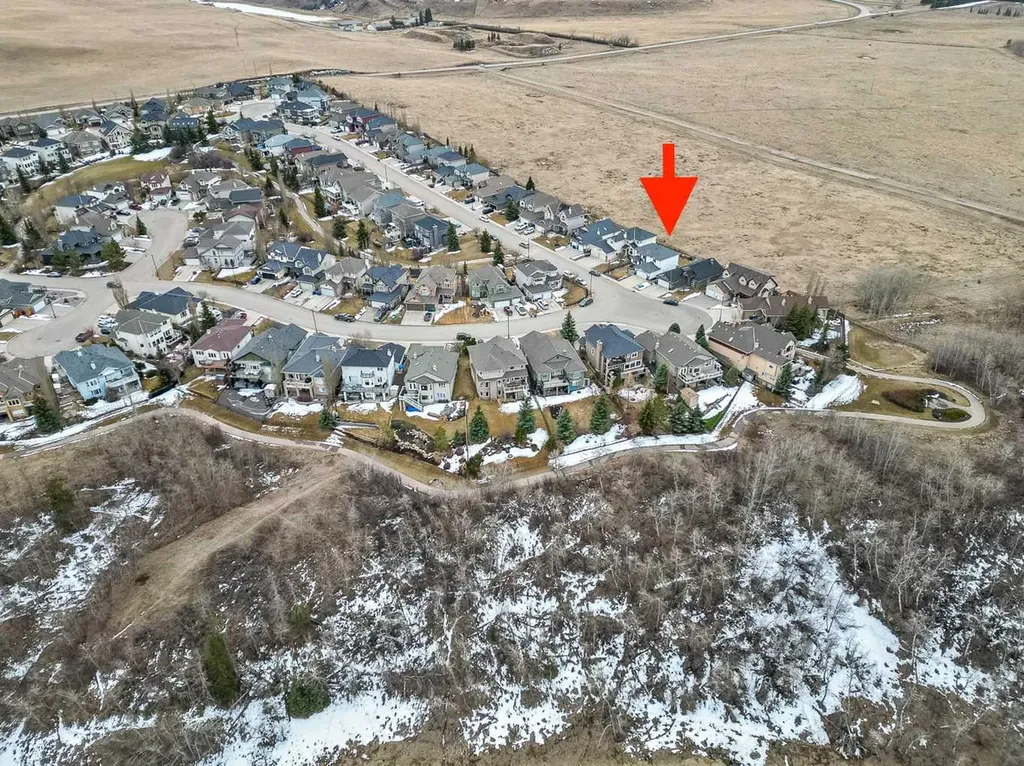 43 Sheep River Heights Okotoks AB T1S 2A1