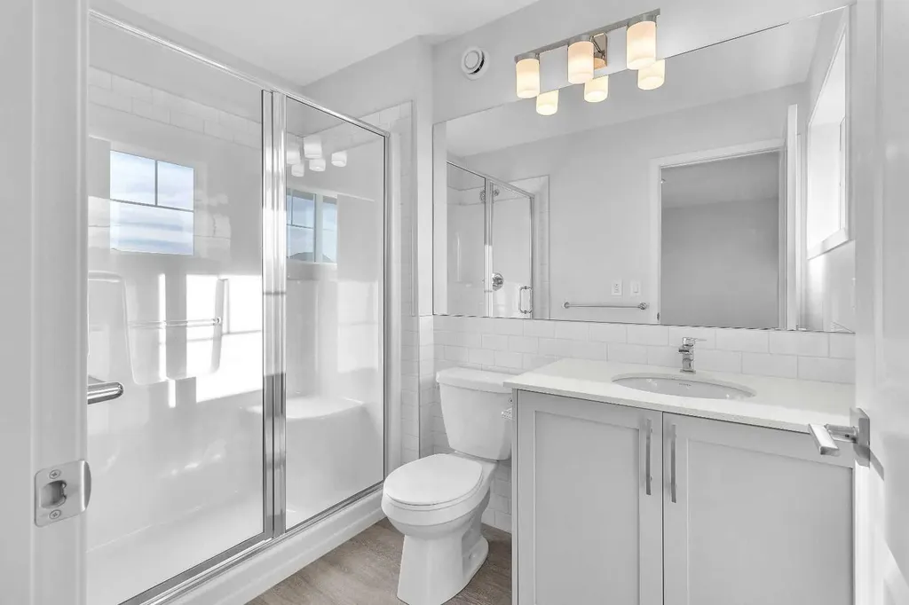 20 Iris Crescent Okotoks AB T1S 5V5