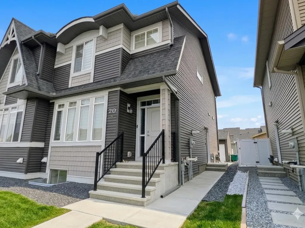 20 Iris Crescent Okotoks AB T1S 5V5
